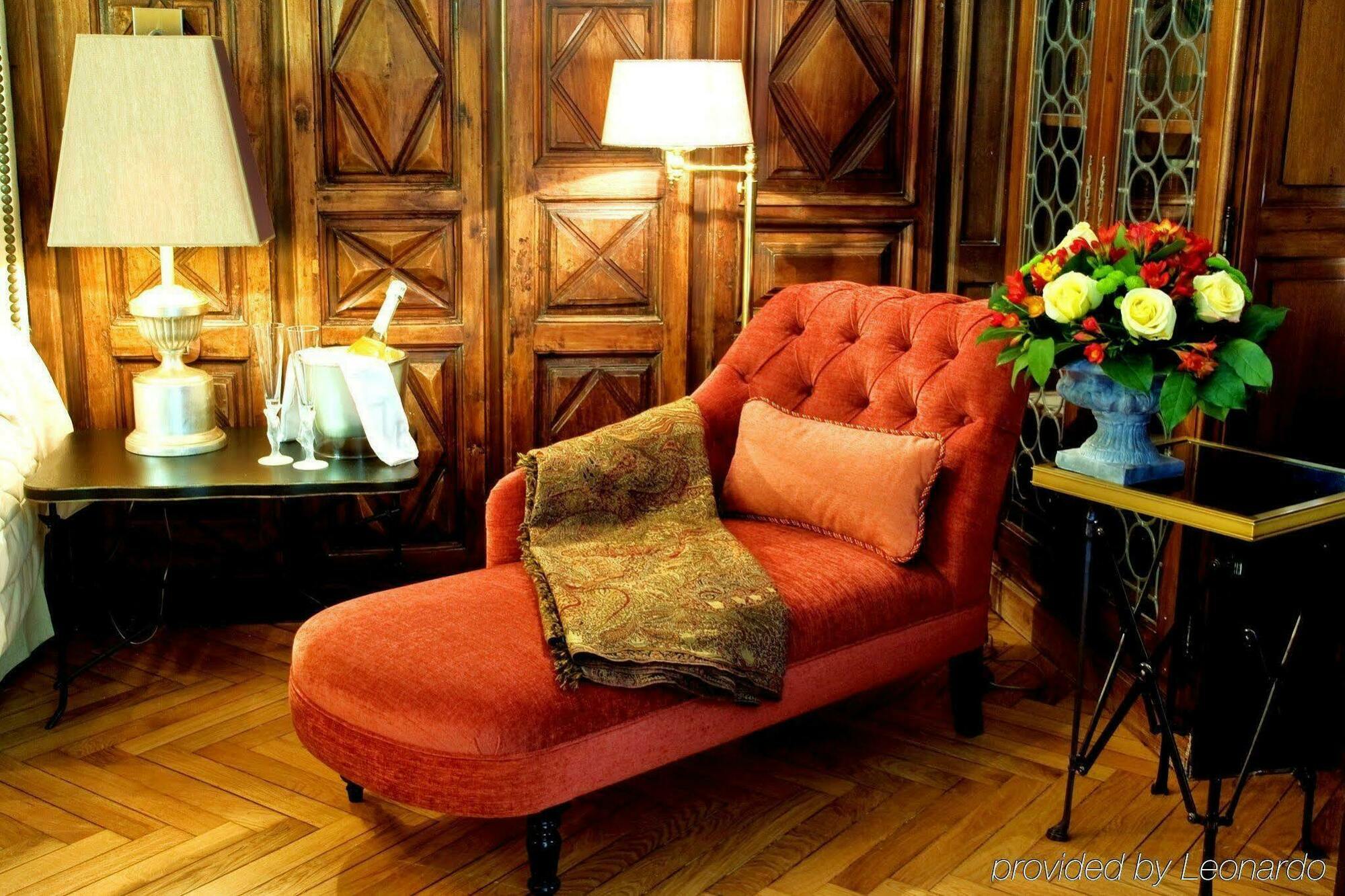 Chateau Eza Éze Bilik gambar